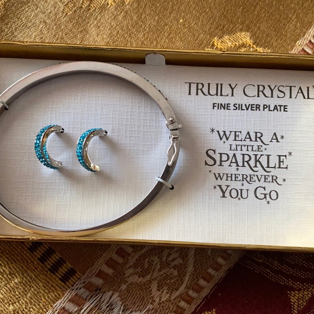 earring and bracelet set